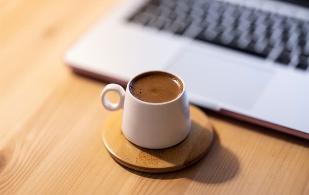 カフェイン量が気になる1杯のエスプレッソのイメージ